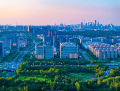 构成从研发到使用再迭代的闭环